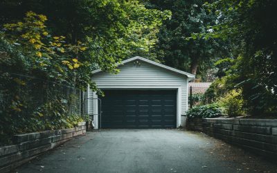 Garage Door Sensors 101: 5 Signs That They Need Repairs